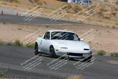 media/Oct-01-2022-Team Topak Racing (Sat) [[f860fb51be]]/2-Inter Low 2/session 2 turn 11/